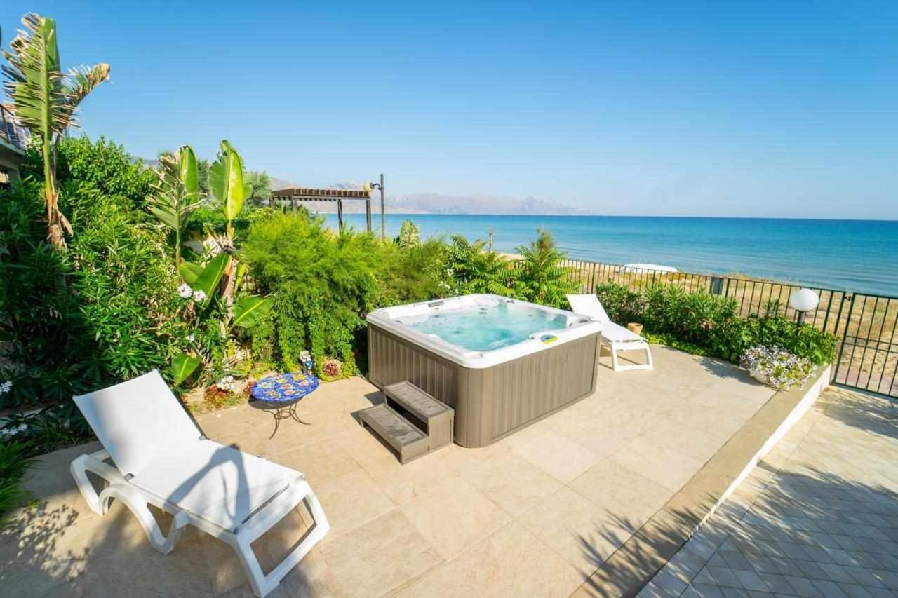 Dune Home Alloggi Sul Mare Алкамо Марина Екстериор снимка