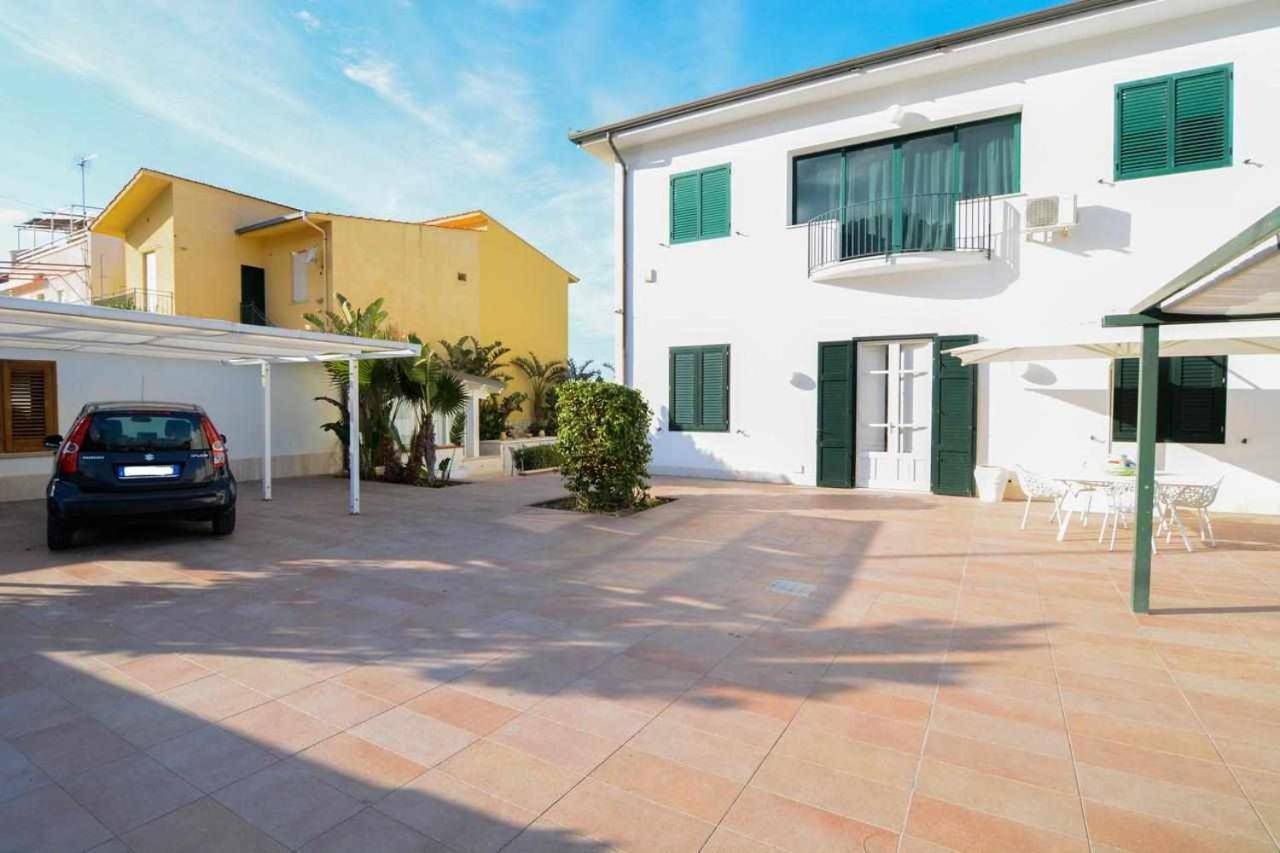 Dune Home Alloggi Sul Mare Алкамо Марина Екстериор снимка