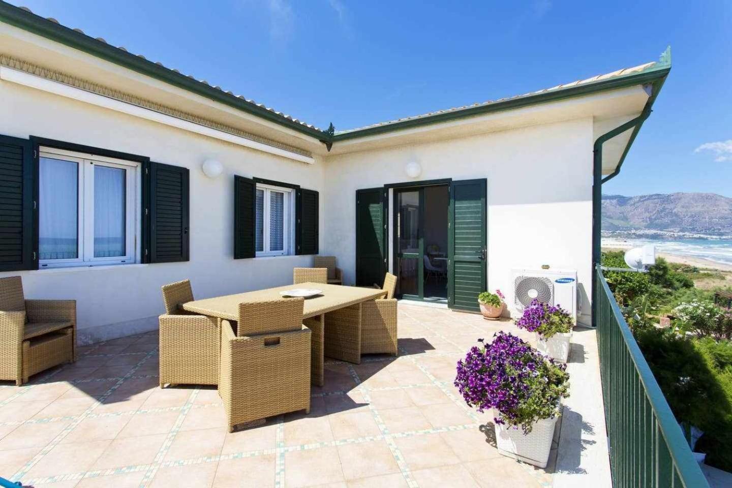 Dune Home Alloggi Sul Mare Алкамо Марина Стая снимка